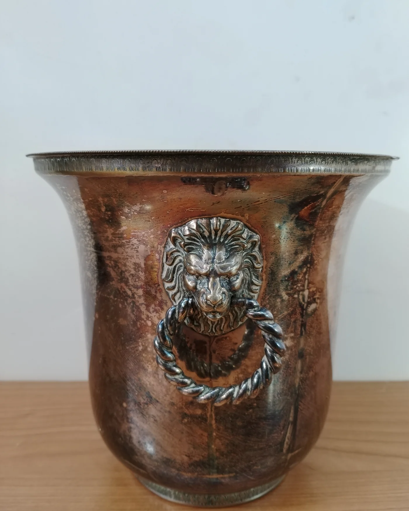 Cubitera vintage alpadur con asas de león - imagen 4