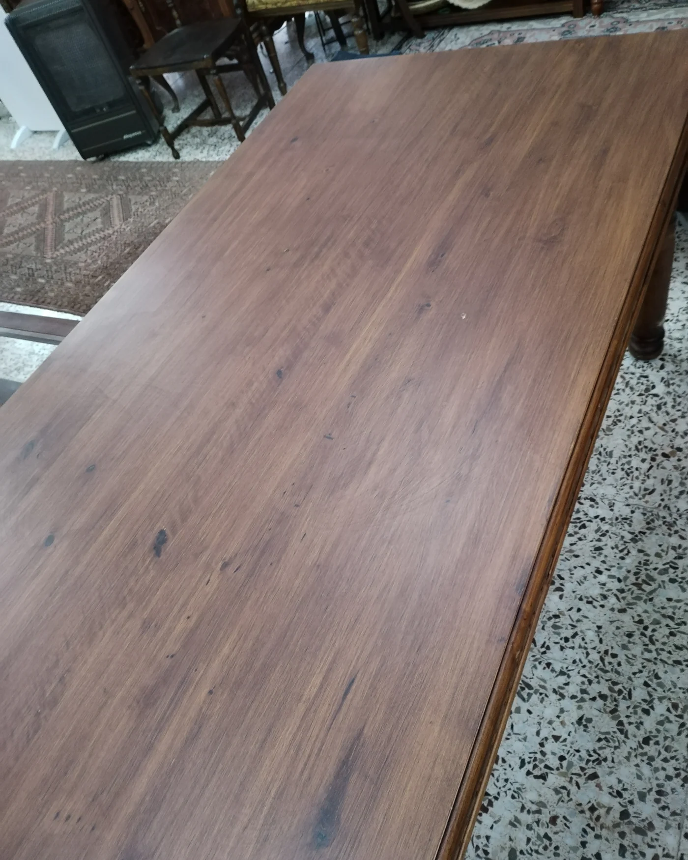 Mesa de comedor maciza de nogal - imagen 5