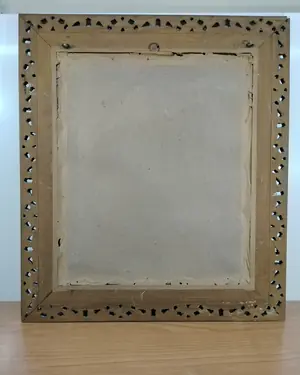 Espejo tallado en madera con marco dorado - miniatura 5
