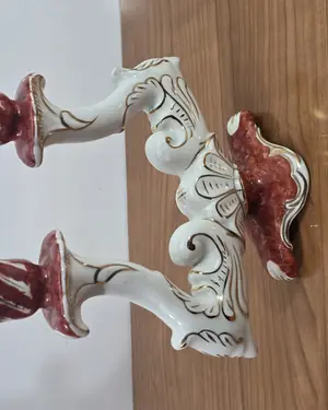 Candelabro antiguo de cerámica con detalles dorados - miniatura 5