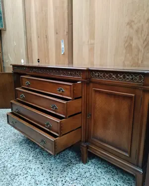 Aparador Clásico de Madera con Cajones y Puertas - miniatura 5