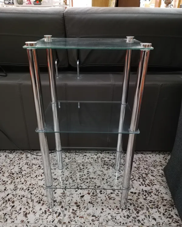 Mesita Auxiliar de Tres Niveles