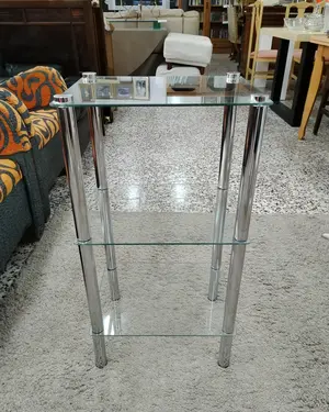 Mesita Auxiliar de Tres Niveles - miniatura 3
