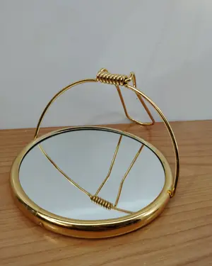 Espejo de mano vintage dorado con soporte - miniatura 5