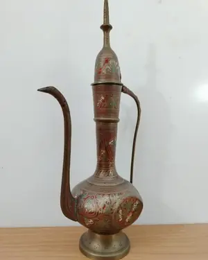 Jarra de latón tradicional de la India - miniatura 2