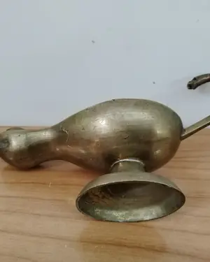 Quemador de incienso vintage en latón con forma de lámpara de aladín - miniatura 3