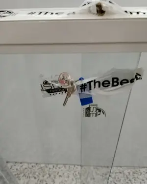Ventana expositora para colgar - miniatura 3