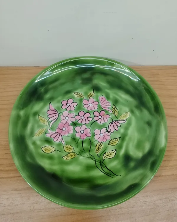 Plato Vintage de Cerámica Verde con Flores Rosas de J.r. Rabatti