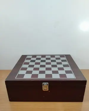 Ajedrez completo con caja de madera - miniatura 4