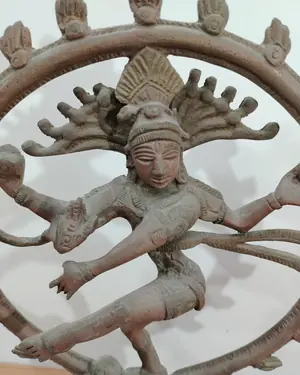 Escultura de Shiva Nataraja - miniatura 5