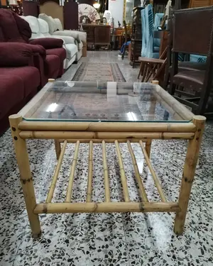 Mesa auxiliar de bambú con cristal - miniatura 1
