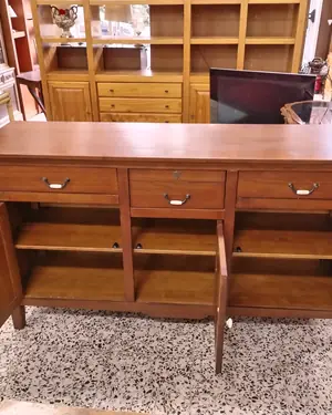 Aparador de madera estilo clásico - miniatura 2