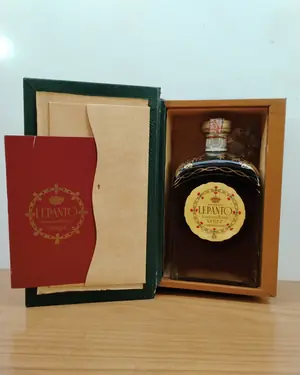 Botella Vintage De Brandy Lepanto Gran Reserva - miniatura 1
