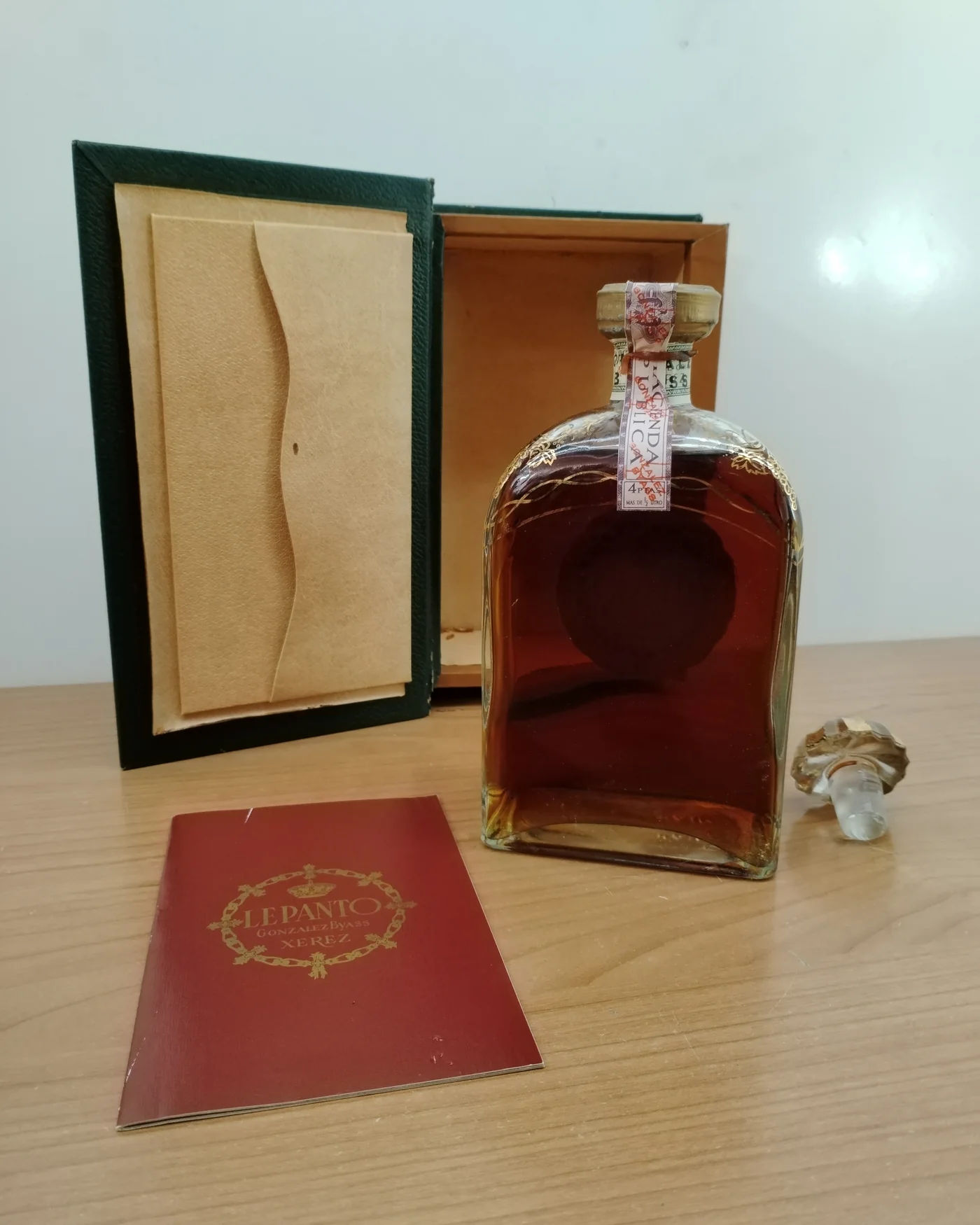 Botella Vintage De Brandy Lepanto Gran Reserva - imagen 3