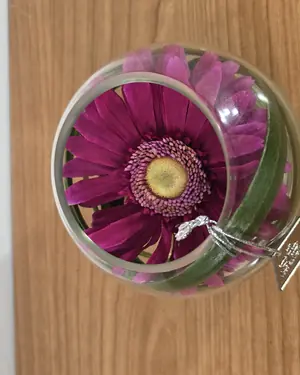 Flor decorativa SIA en esfera de cristal - miniatura 3