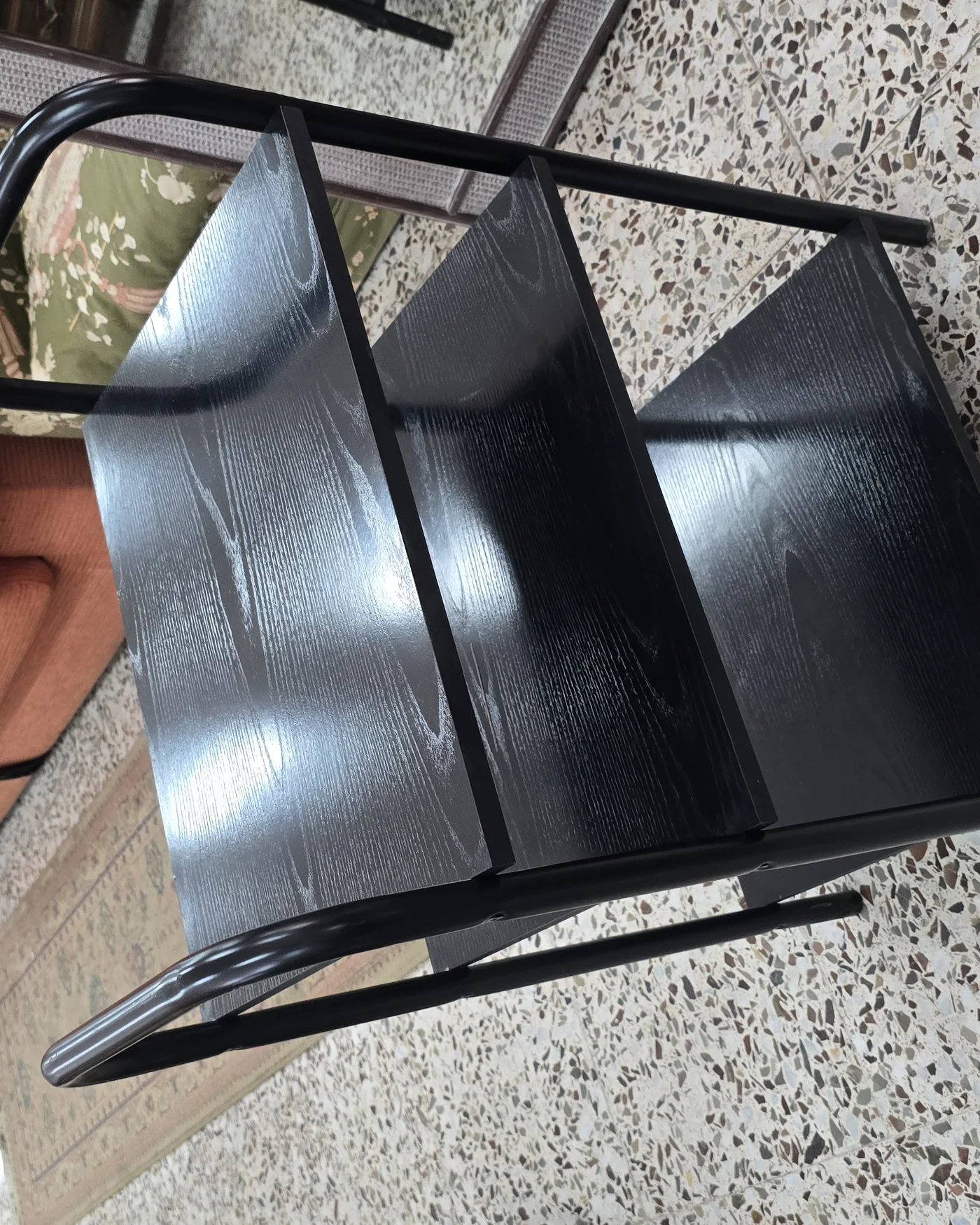 Carrito auxiliar negro de tres niveles - imagen 1