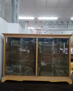 VITRINA BAJA DE CLADERA - miniatura 1