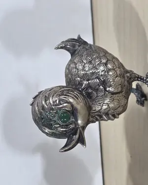 Salero y pimentero de plata en forma de pollitos años 40 - miniatura 3