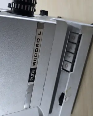 Proyector de cine super 8mm Noris Record L con maletín - miniatura 3