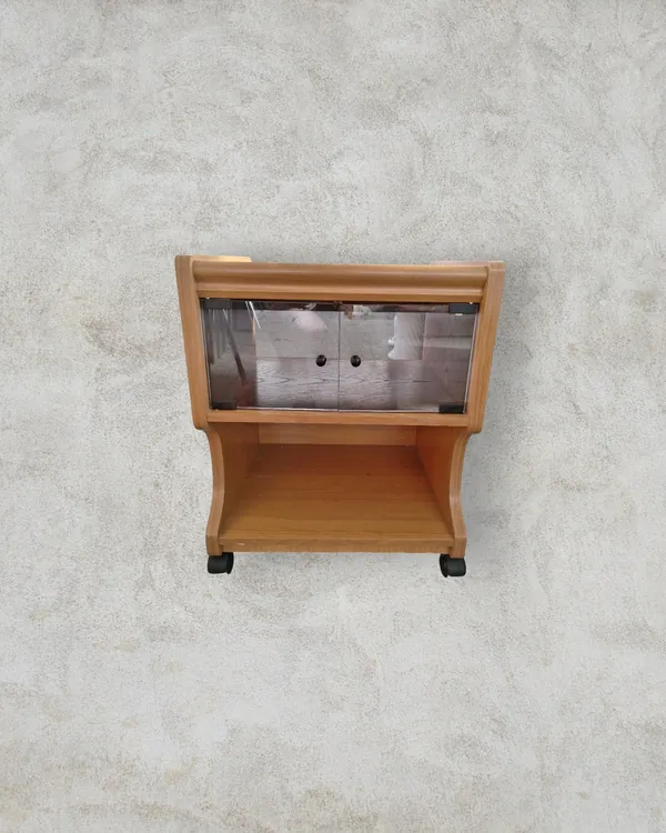 Mesa de Tv con Ruedas