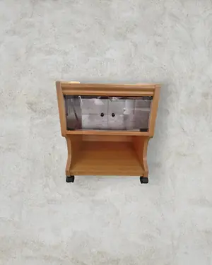 Mesa de Tv con Ruedas - miniatura 1