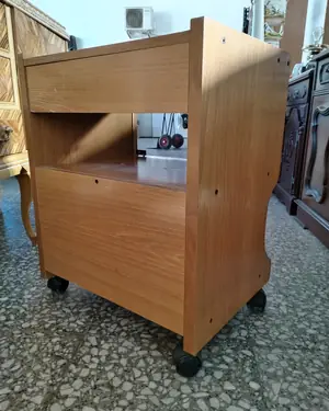 Mesa de Tv con Ruedas - miniatura 3