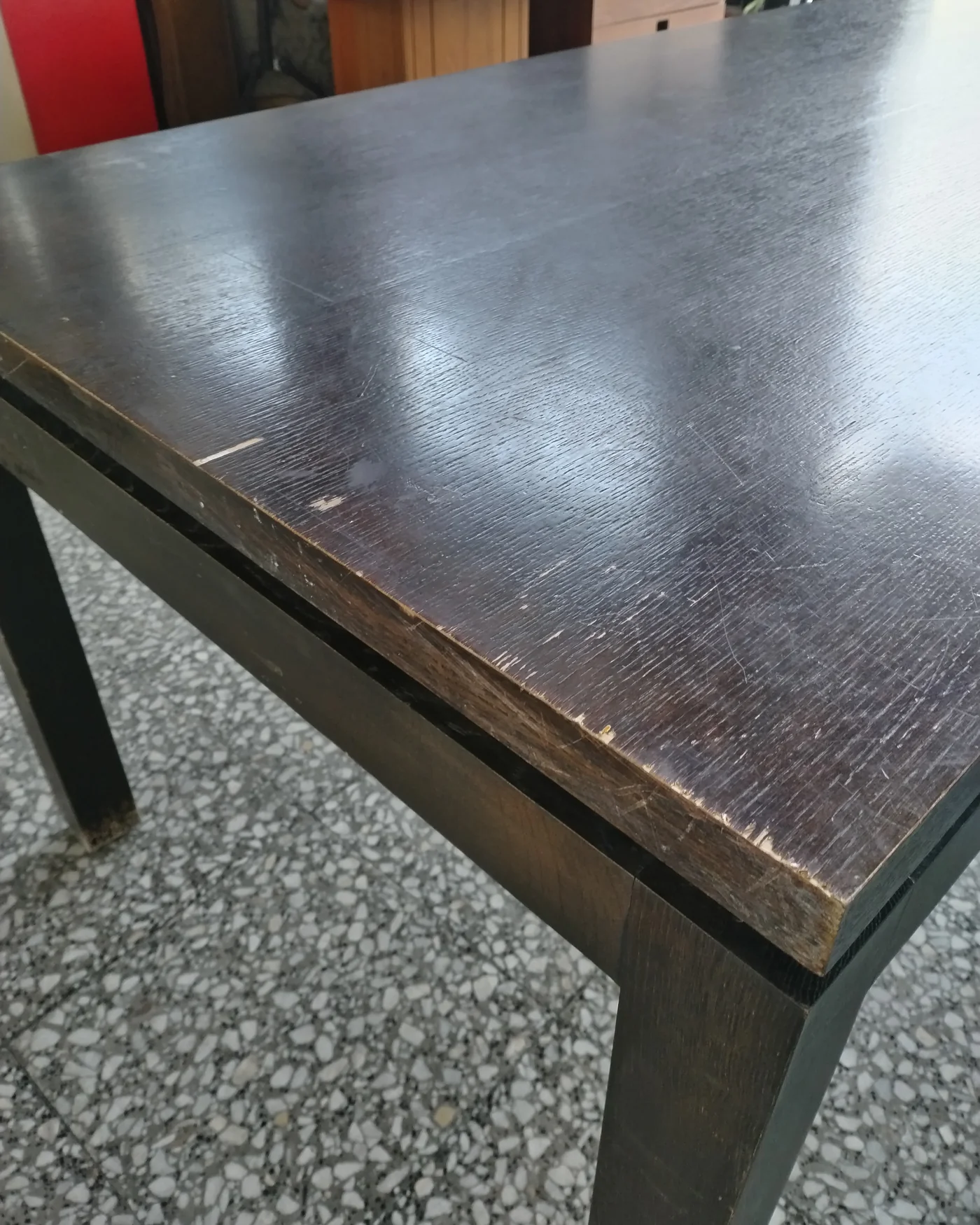 Mesa de Comedor Negra Estilo Industrial - imagen 7