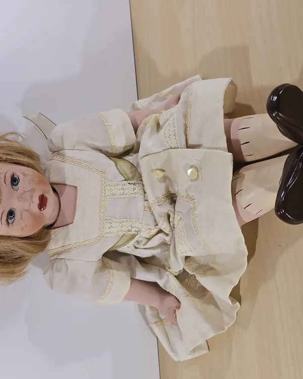 Muñeca de porcelana Fanas