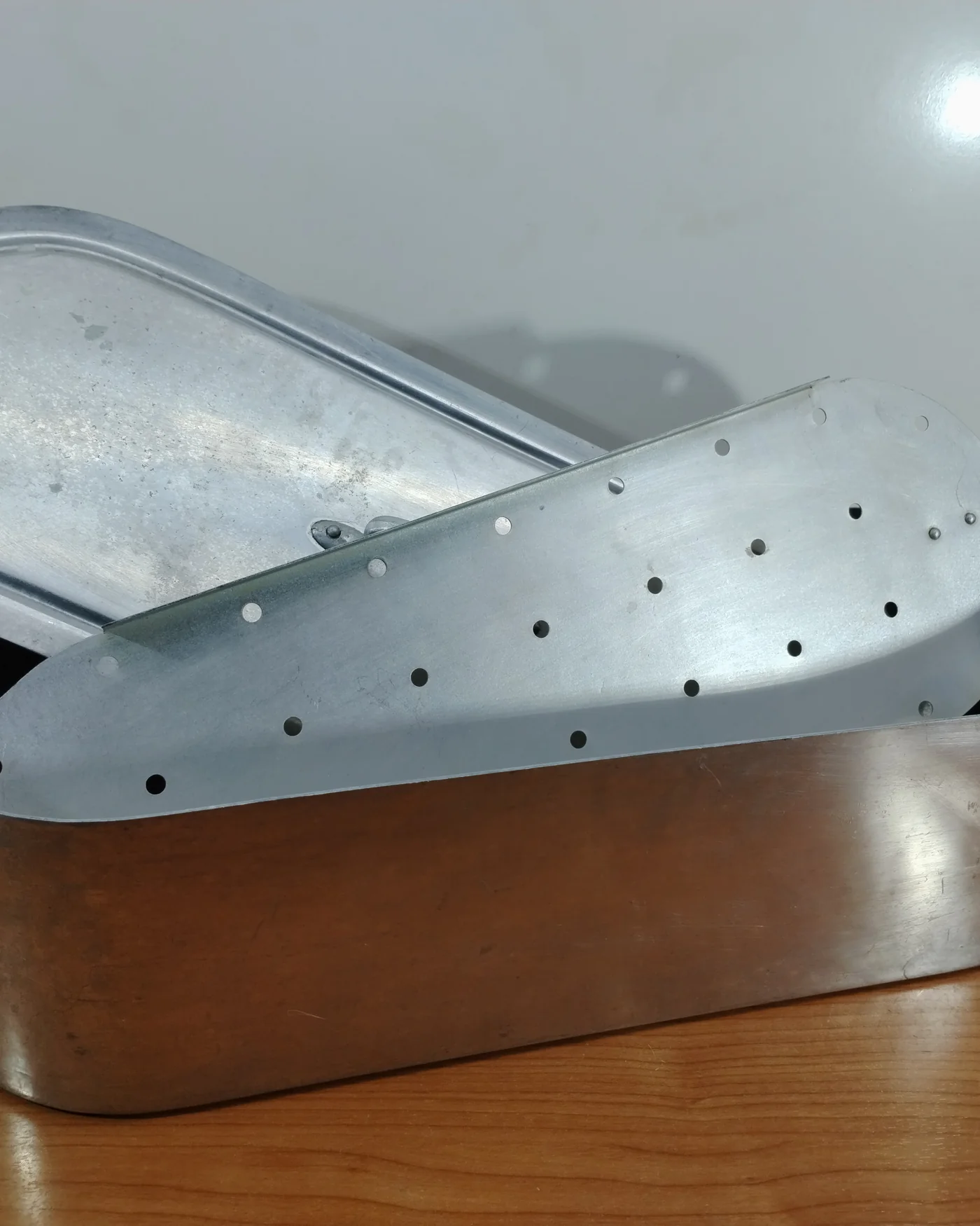 Hervidor para pescado vintage en aluminio con tapa y rejilla - imagen 1