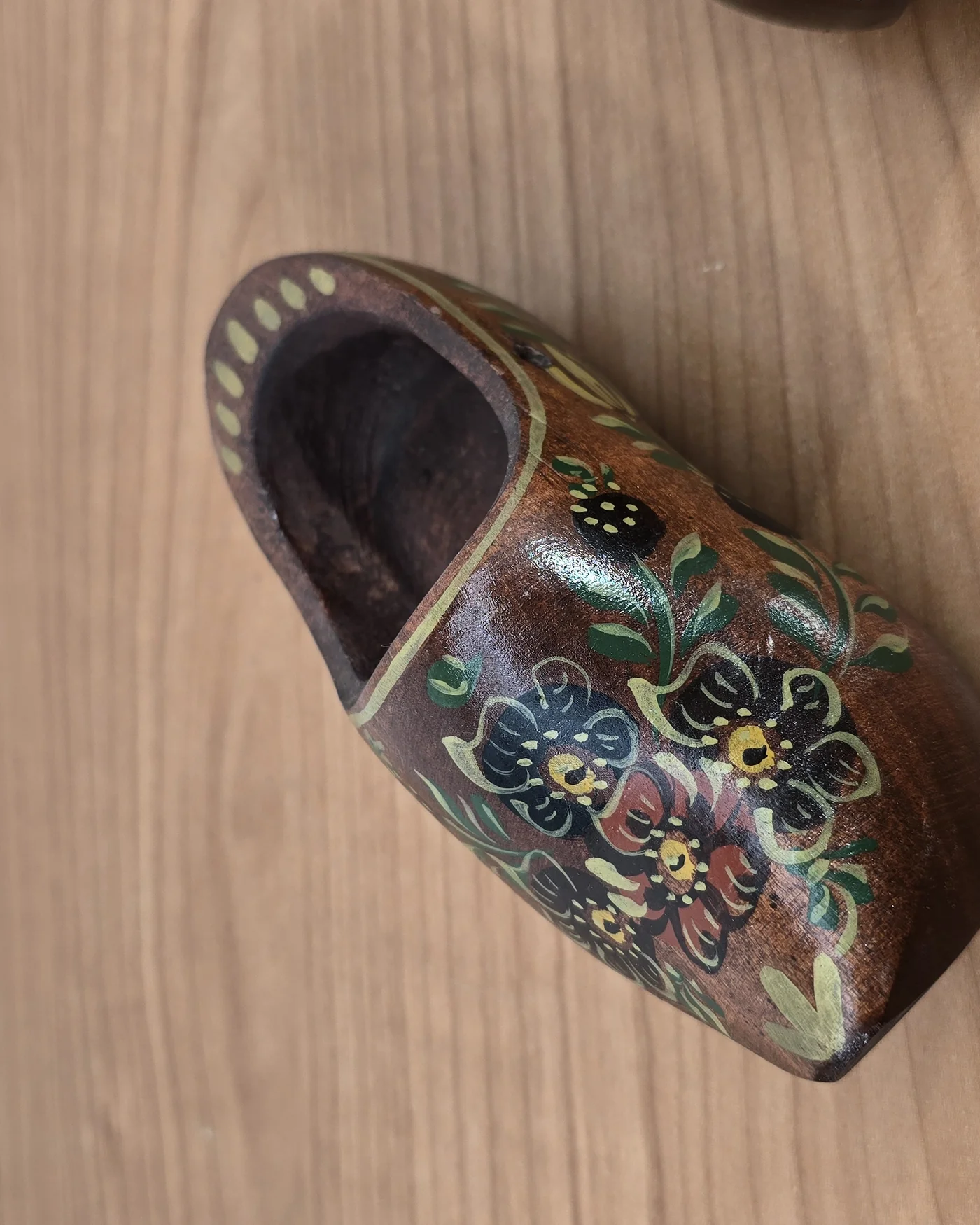 Par de zuecos holandeses pintados a mano - imagen 2