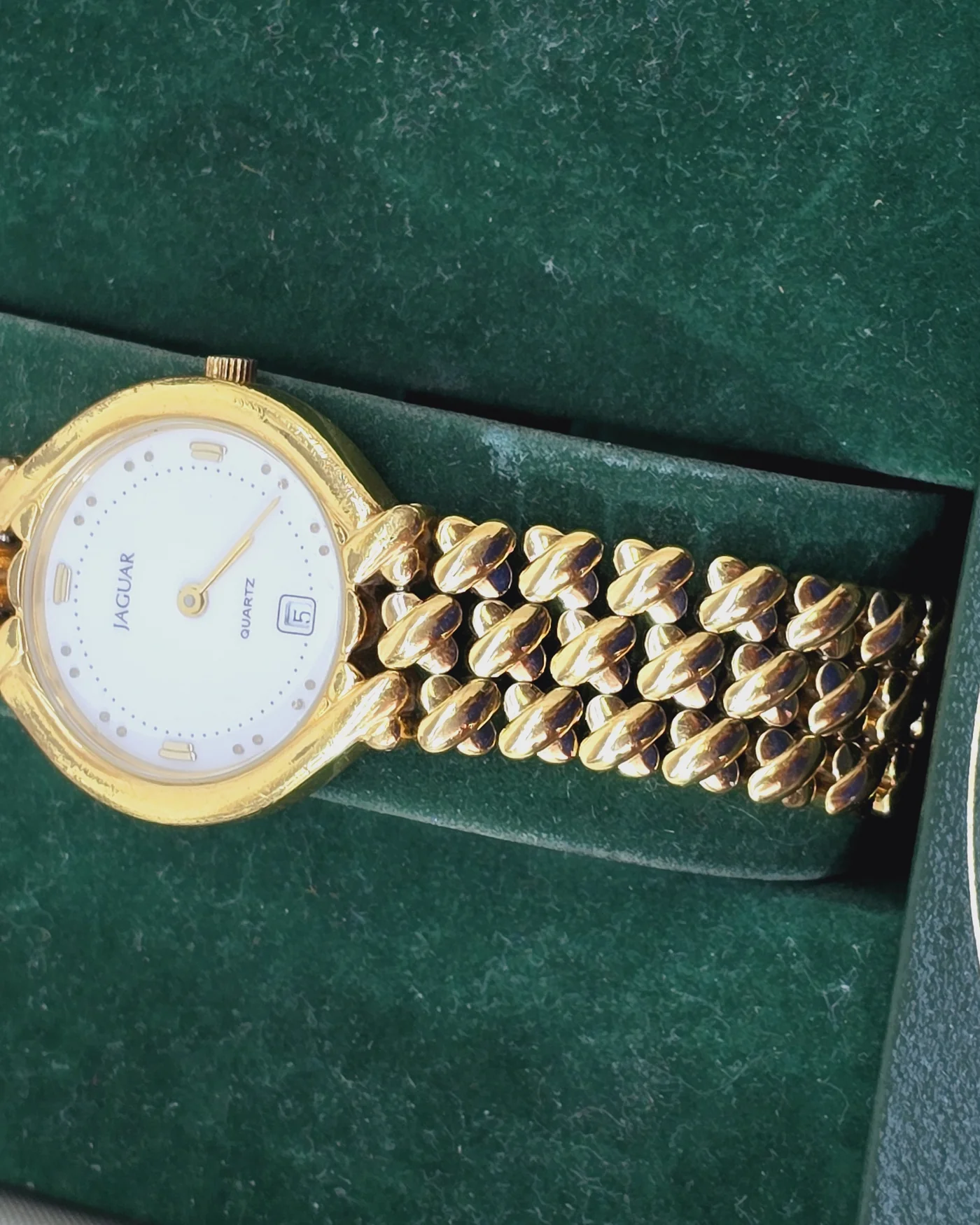 Reloj dorado pulsera de jaguar - imagen 2