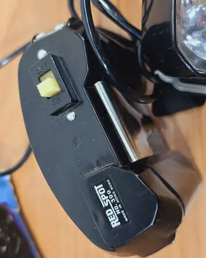 Lampara de cabeza retro - miniatura 5