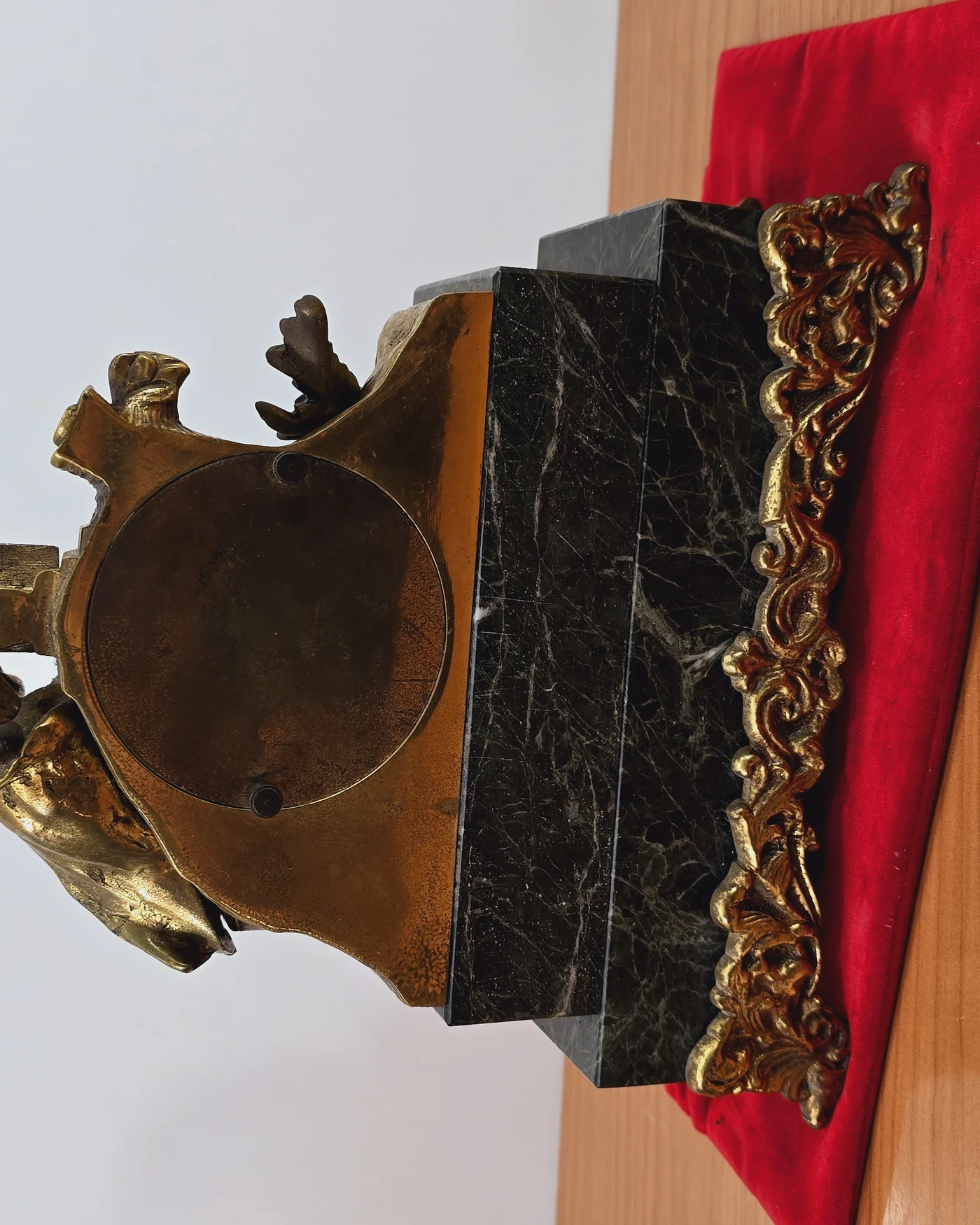 Reloj sobremesa de bronce - imagen 5