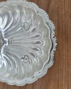 Bandeja en forma de concha bañada en pla - miniatura 4