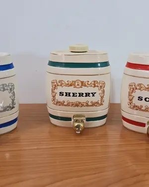 3 jarras de licores - miniatura 1