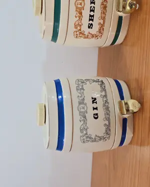 3 jarras de licores - miniatura 3