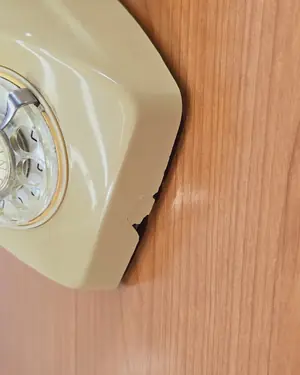 Telefono beige años 70 - miniatura 2