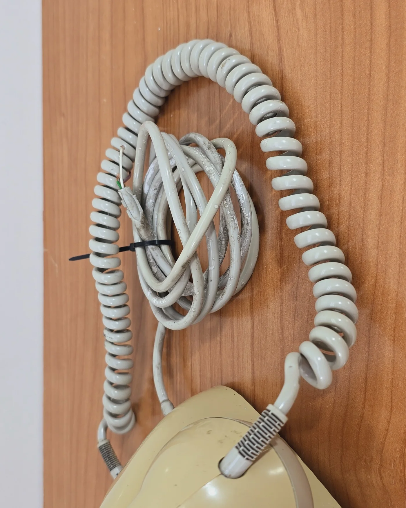 Telefono beige años 70 - imagen 4