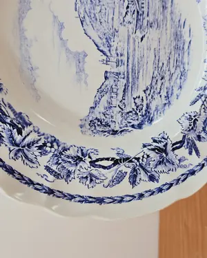 Plato decorativo azul valdemora - miniatura 2