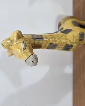Pareja de estatuillas raku jirafas - miniatura 4
