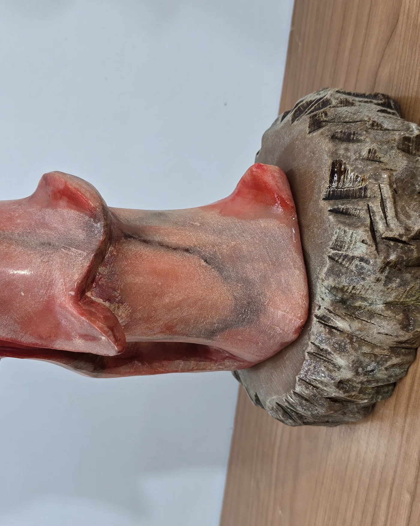 Figura de alabastro monje - imagen 4