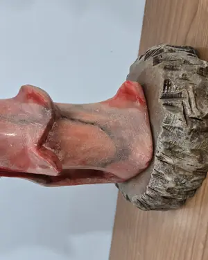 Figura de alabastro monje - miniatura 4