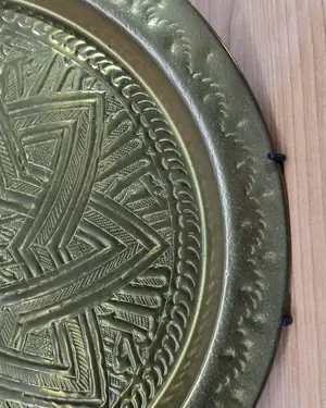 Plato de laton decorativo - miniatura 5