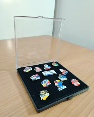 Caja pines antiguos opel - miniatura 1