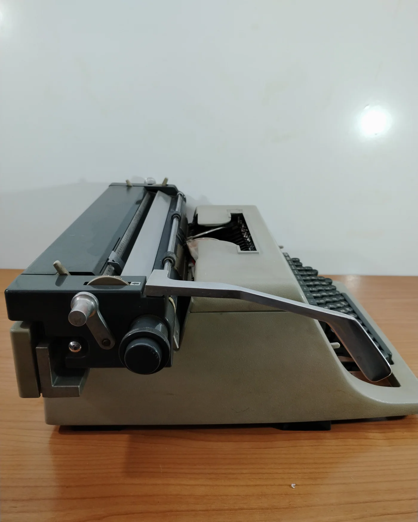 Maquina de escribir olivetti linea 90 - imagen 2