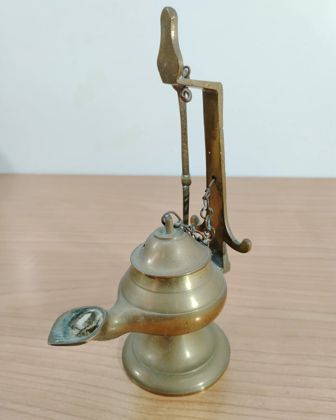 Antiguo candil de bronce minero - imagen 2
