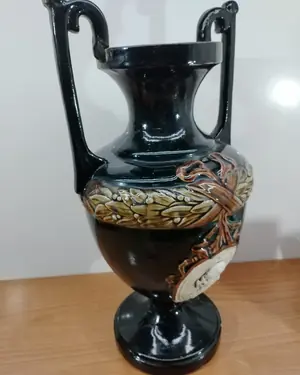 Jarron antiguo verde con busto - miniatura 3