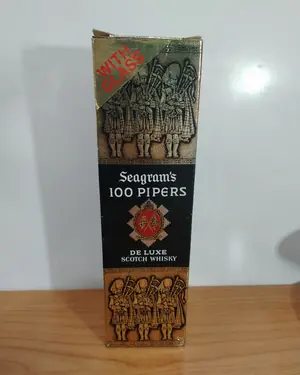 Botella seagram´s 100 pipers con vaso - miniatura 3