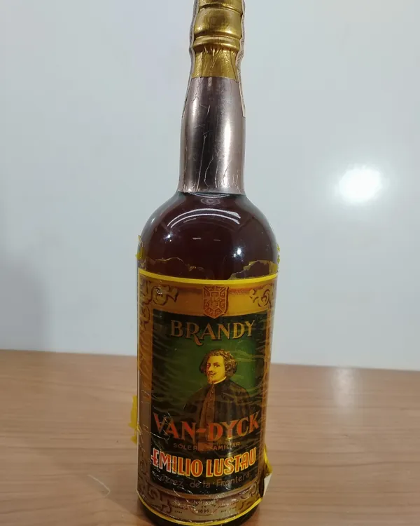 Botella cognac van dyck