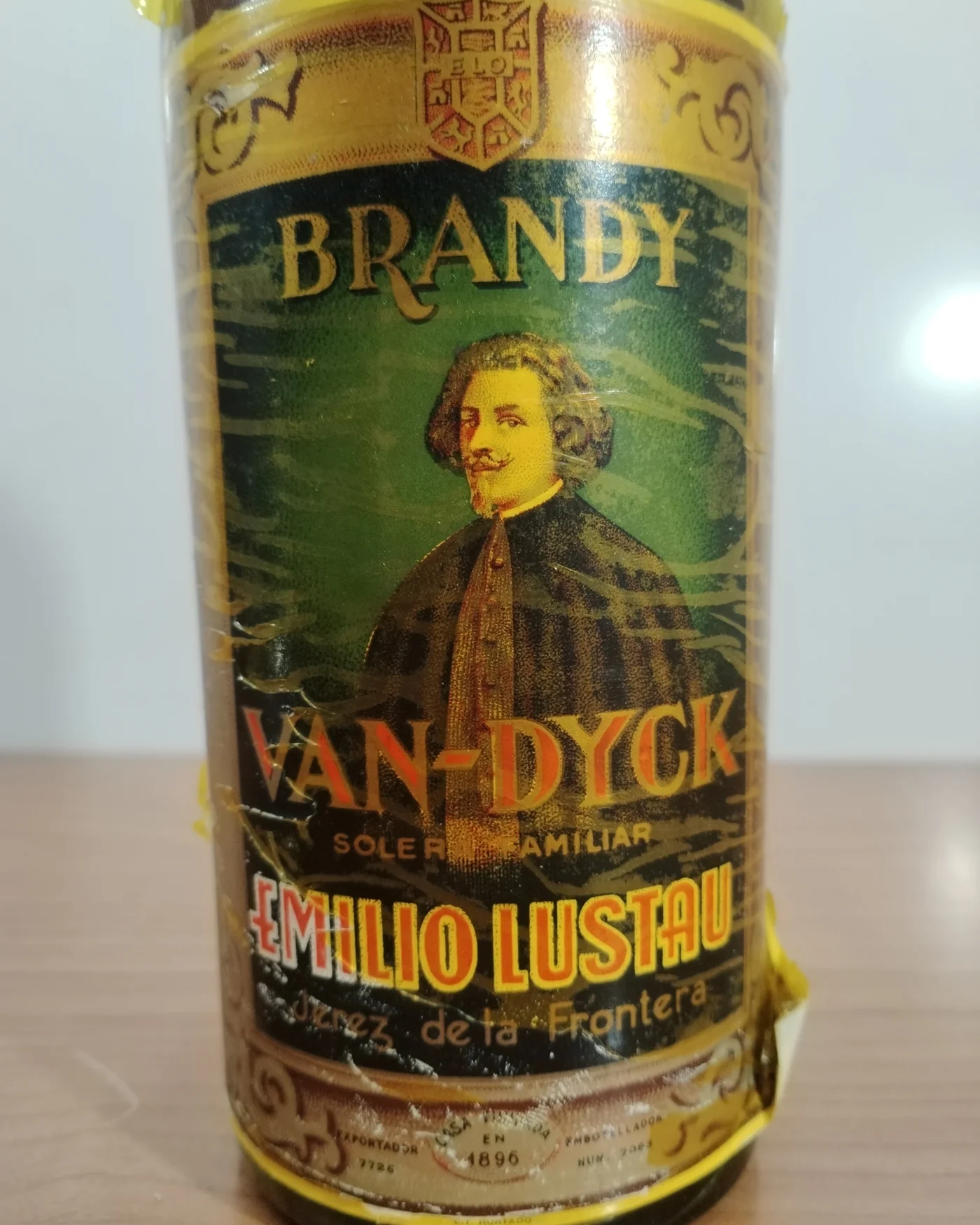 Botella cognac van dyck - imagen 2